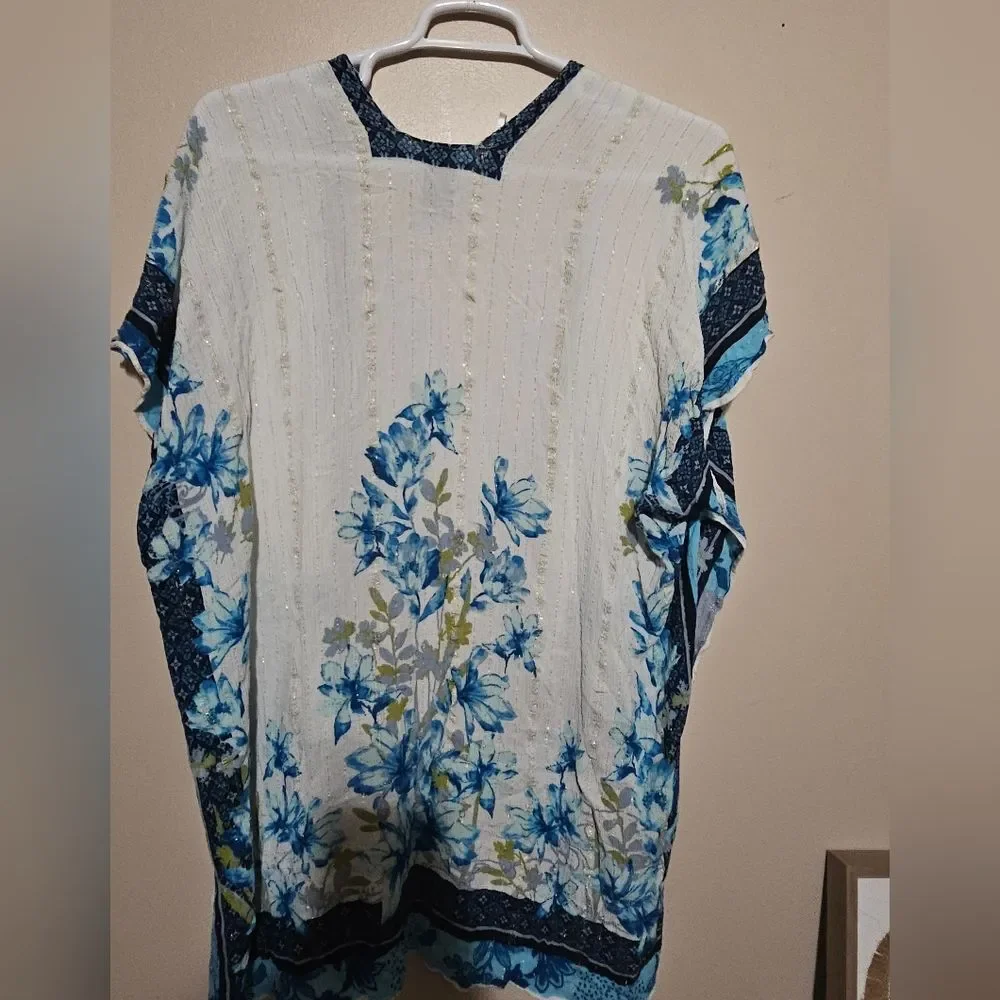 Vince Camuto Blue and White Floral Wrap